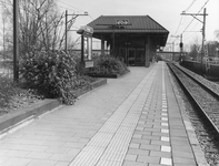 94891 Gezicht op het N.S.-station Maarssen te Maarssenbroek (gemeente Maarssen) uit het noordwesten.N.B. Het station is ...